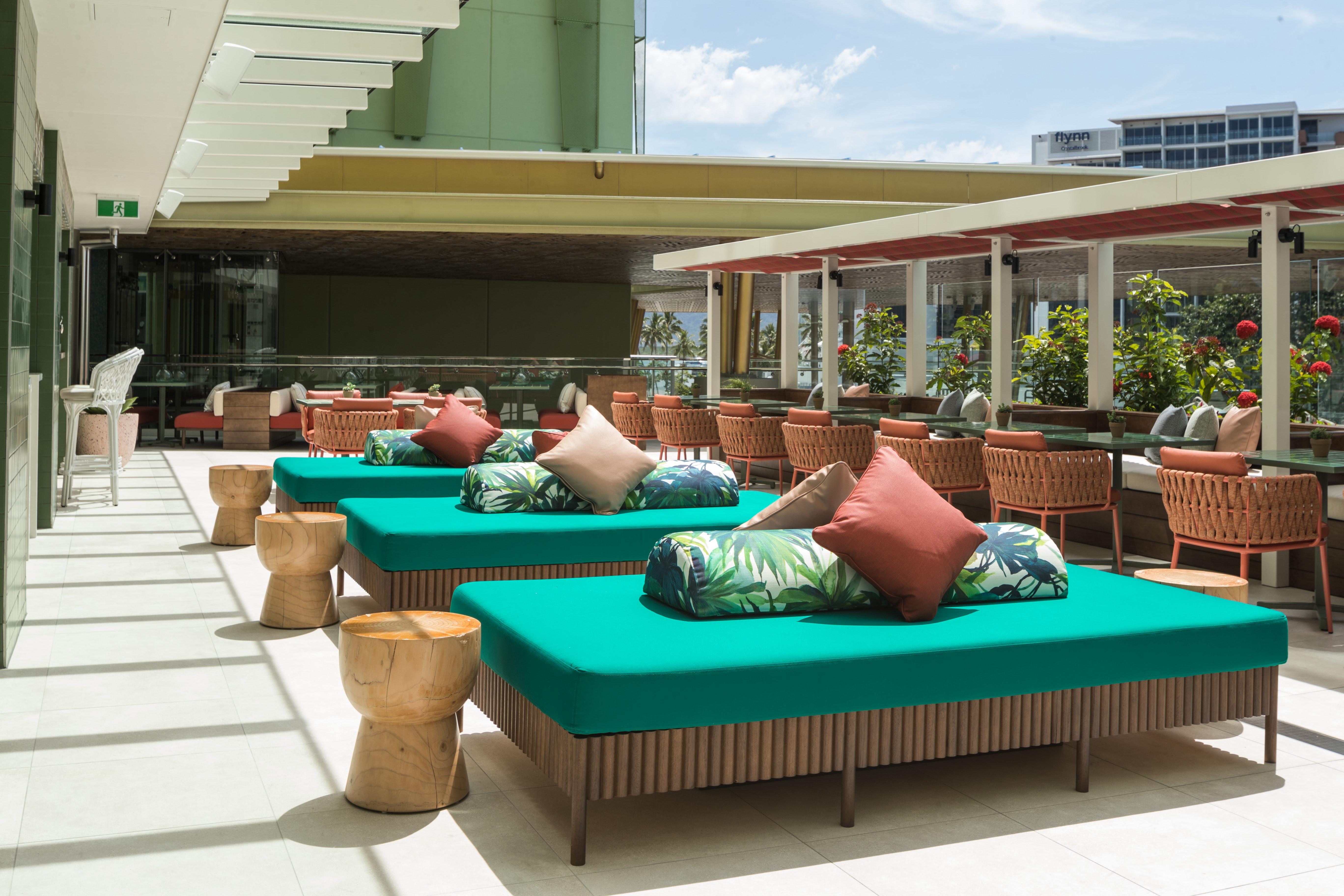 فندق Crystalbrook Bailey كيرنز المظهر الخارجي الصورة The rooftop bar at the hotel