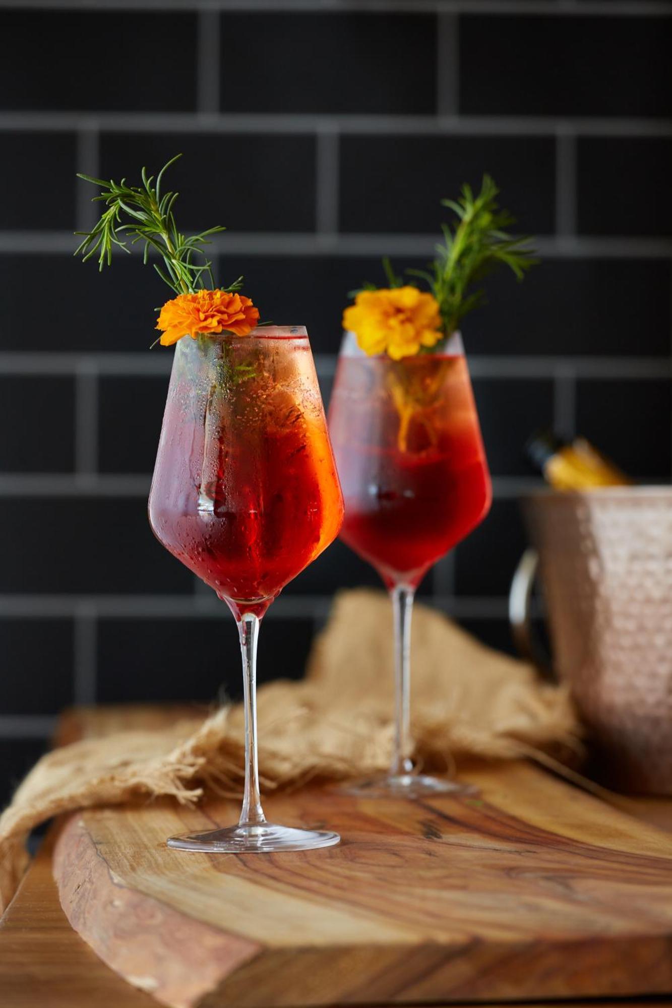 فندق Crystalbrook Bailey كيرنز المظهر الخارجي الصورة A spritz cocktail